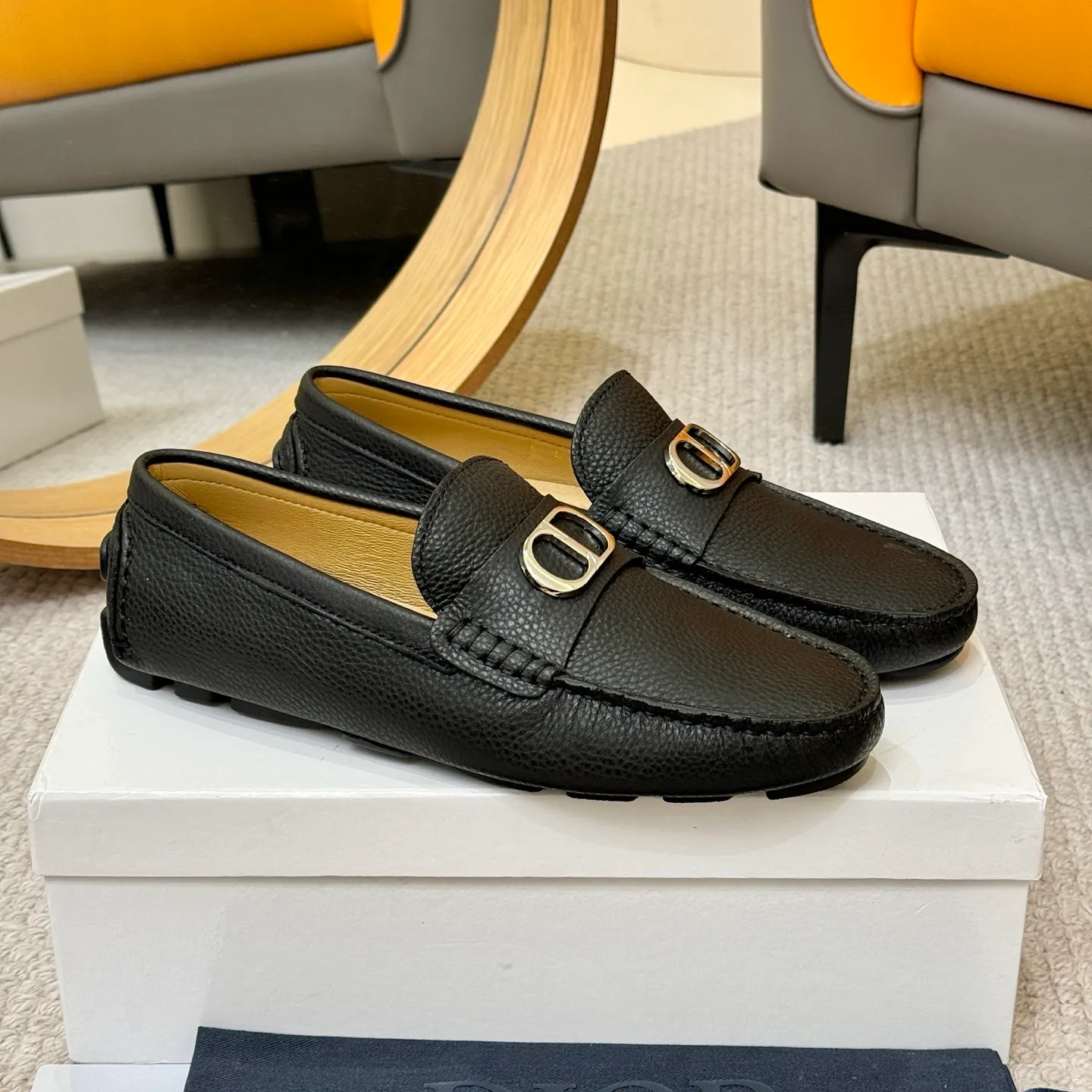 Men's clothing and shoes 💰420! (Yangli) Quality DIOR [Dior’s latest arrival] real auction hot-selling Doudou shoes 🔍DIOR) new Doudou shoes 👍Belgian designer Martin Margiela serves as Gucci shoe designer y full of charm, luxury style gentleman upper: imported cowhide, lining with spring sweat-absorbent first-layer sheepskin. Outsole Brand outsole, the last stitching on the bottom will never come off; equipped with classic Gucci exquisite hardware C D buckle💋The whole pair of shoes is fashionable and casual without losing high-end style; standard 38-46